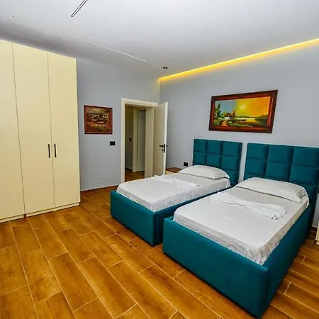 Mon Ami Boutique * Σκόδρα
