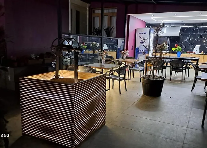 Mon Ami Boutique מלון שקודר