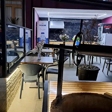 Mon Ami Boutique Отель *